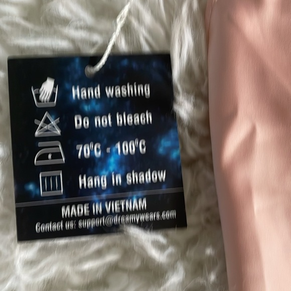 DREAMY Silky Satin Pajama Set Top & Shorts DreamyWear sz XL nwt - Picture 3 of 12